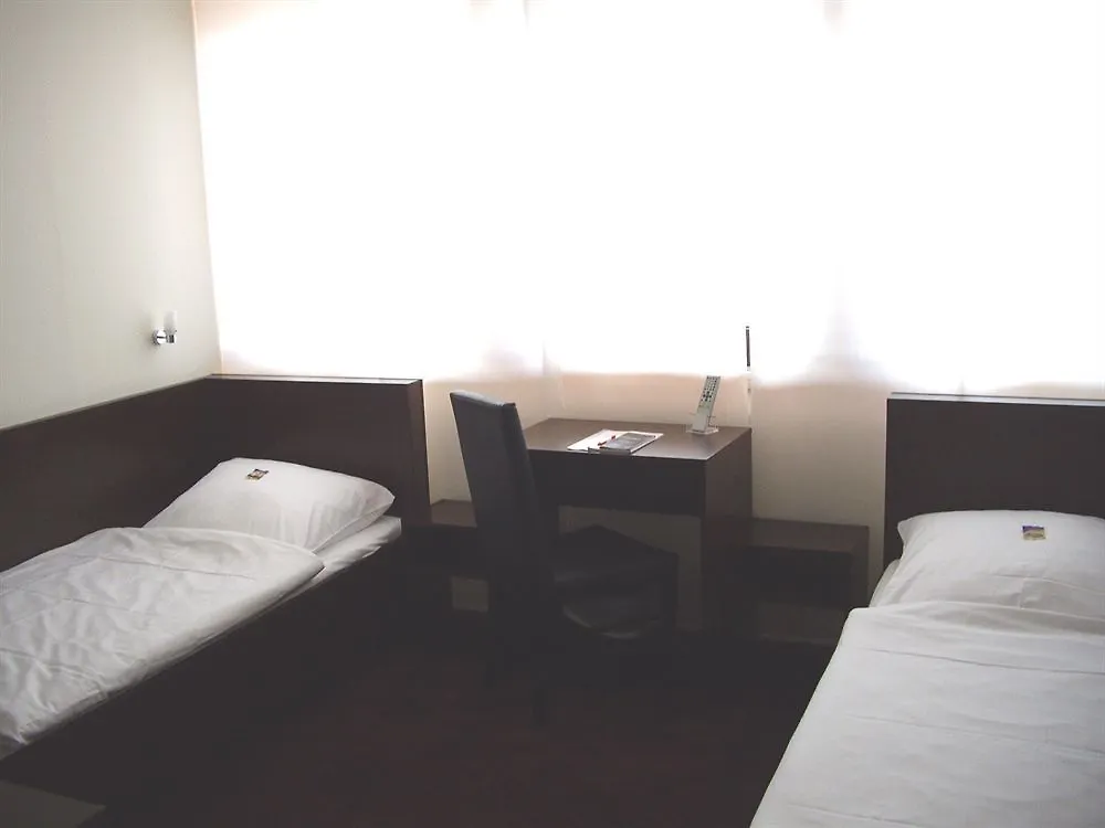 Aaa Budget Hotel Cologne