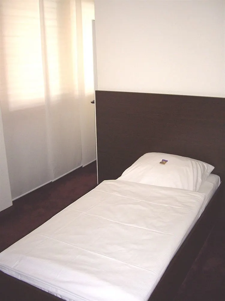 Aaa Budget Hotel Cologne