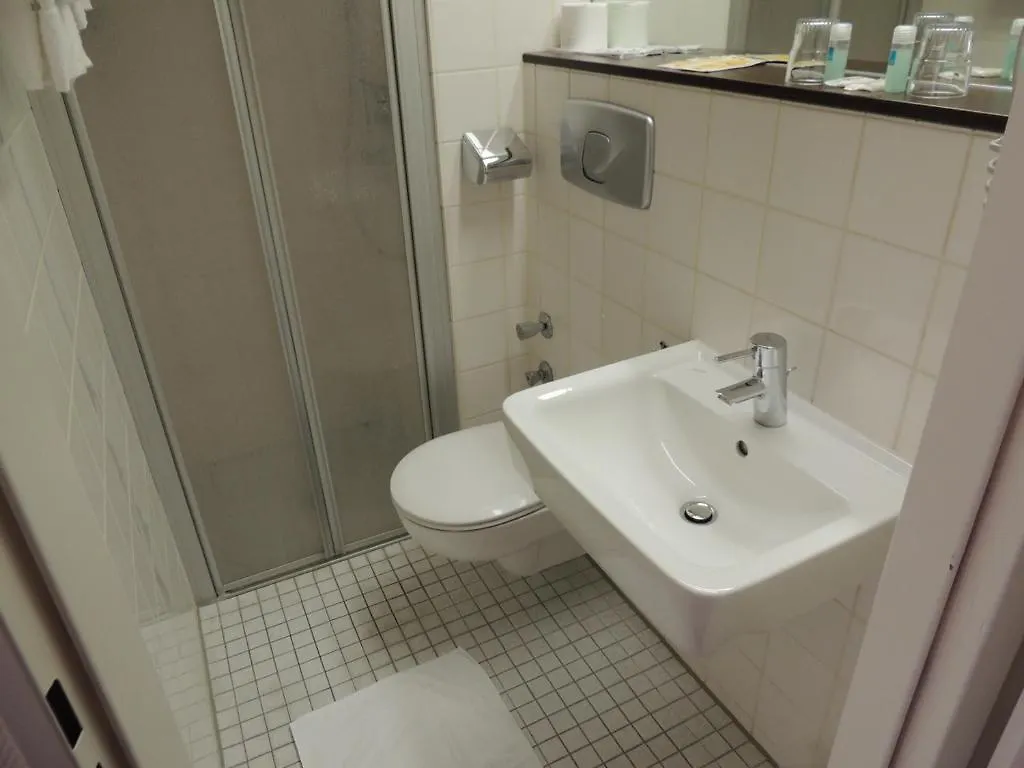 Aaa Budget Hotel Cologne
