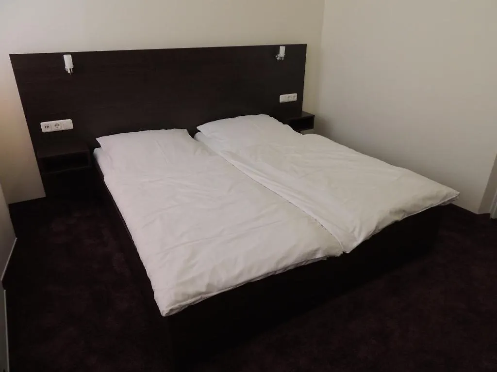 Aaa Budget Hotel Cologne