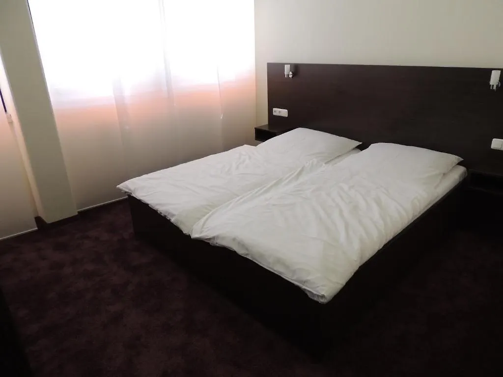 Aaa Budget Hotel Cologne